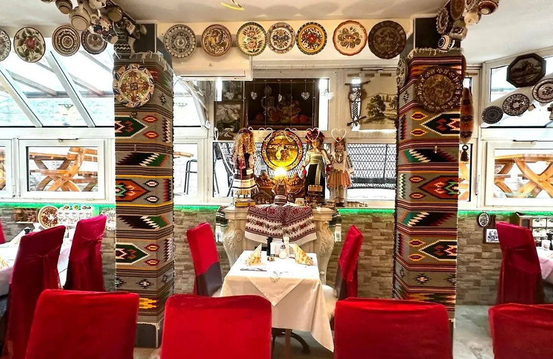 Hotel Aviv-1