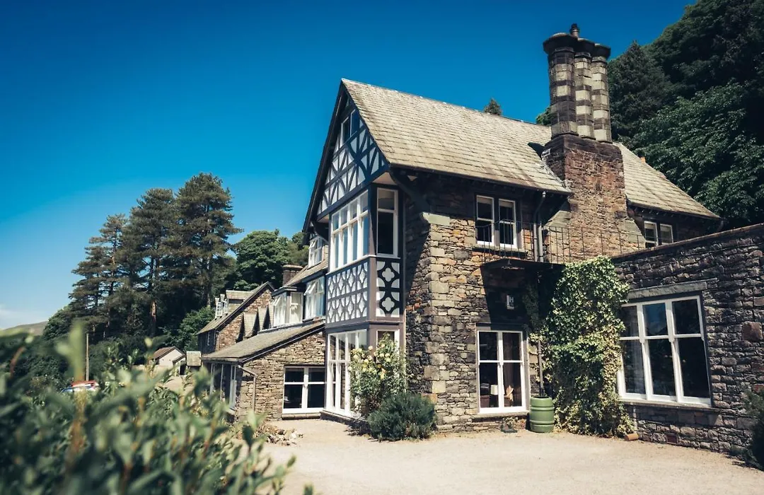 Ravenstone Manor-1