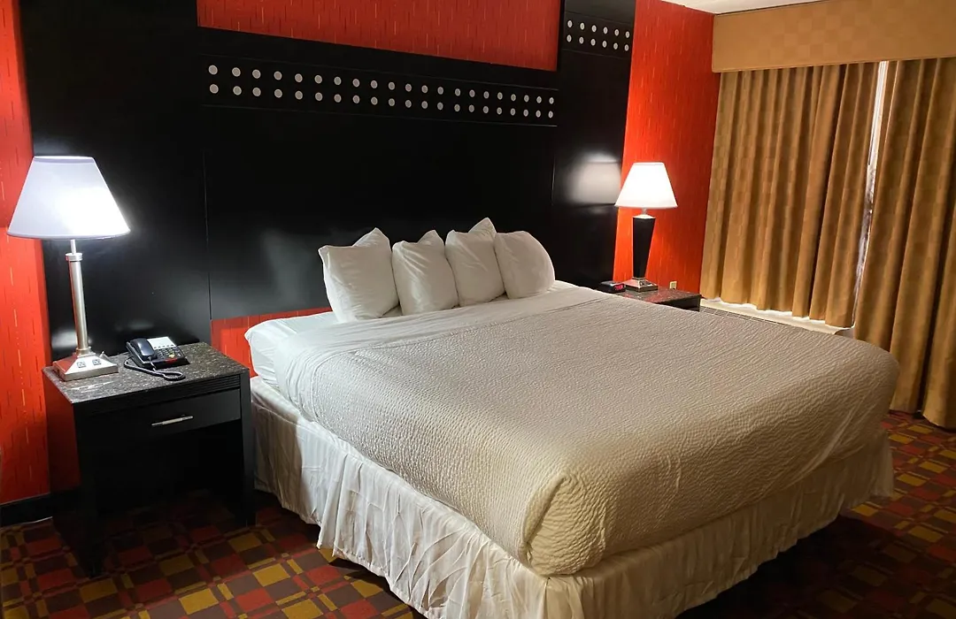 Ramada By Wyndham Rochelle Park Near Paramus-1