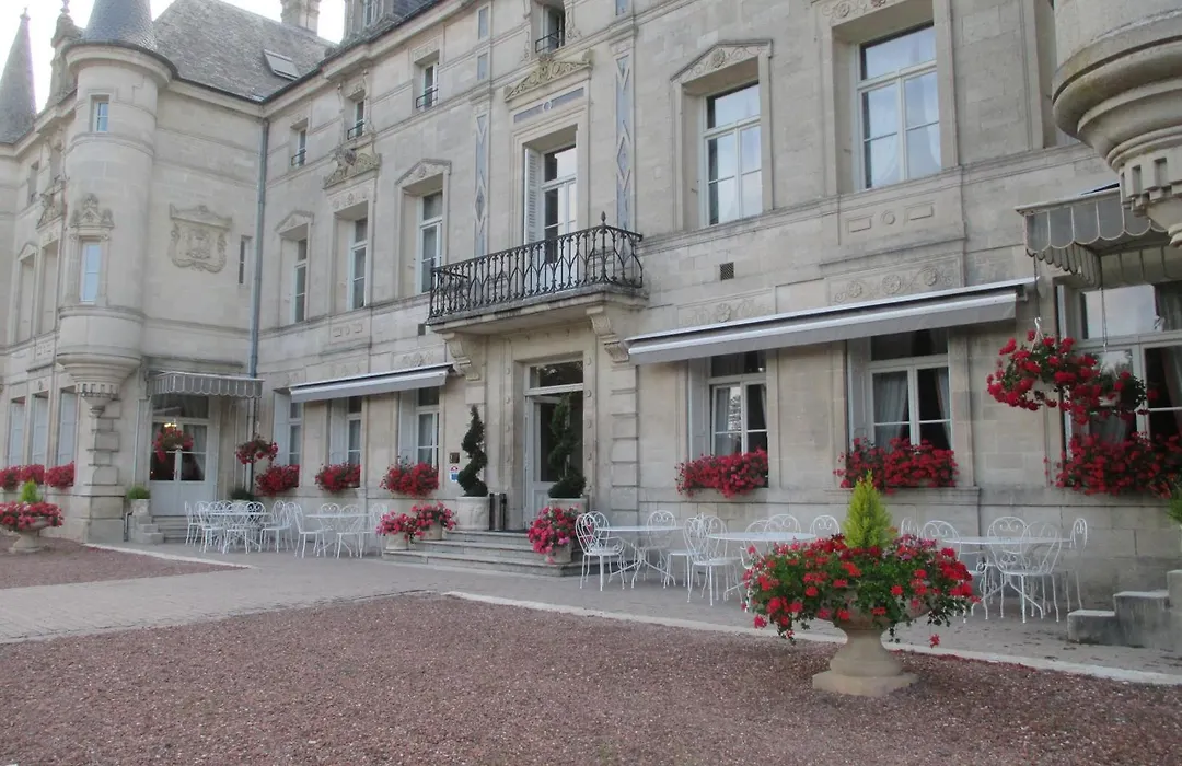 Chateau Des Monthairons Hotel Restaurant Gastromaison Spa Privatif-1