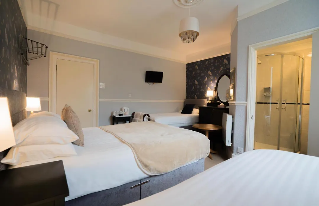 Maison Dieu Guest House-1