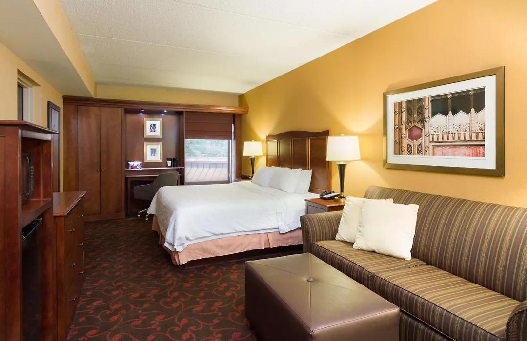 Hotel Carlisle-1