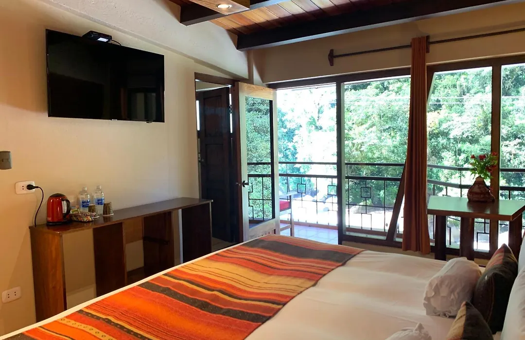 Panorama B&B-1
