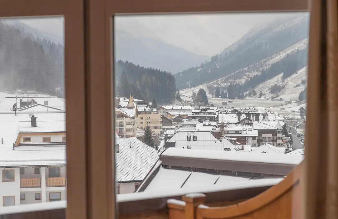 Superior Hotel Post Ischgl-1