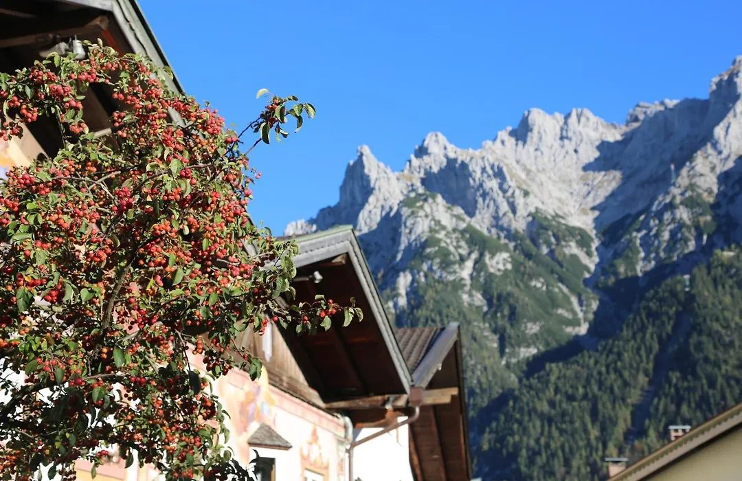 Gaestehaus Laerchenhang-1