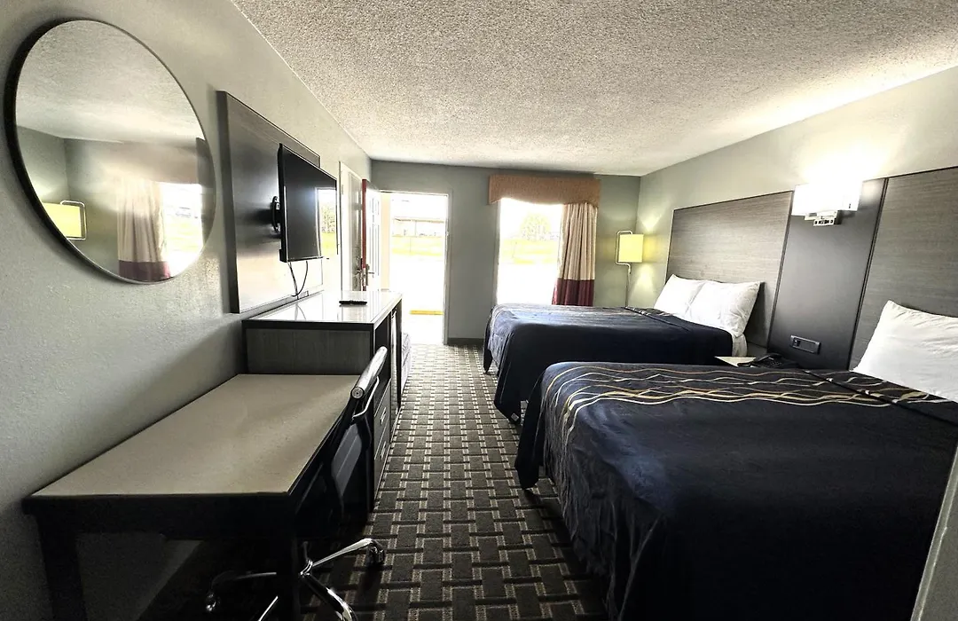 Red Carpet Inn - Natchez-1