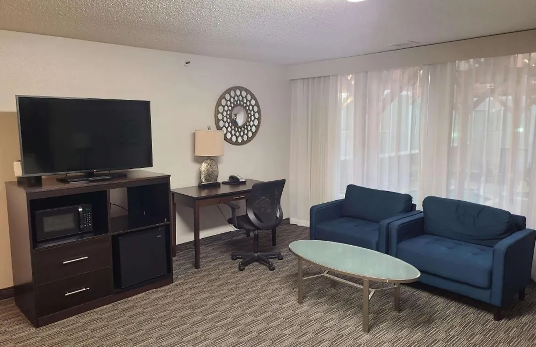 Best Western Plus Como Park Hotel-1
