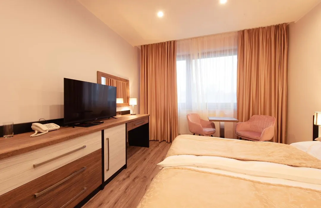Hotel Viktor-1