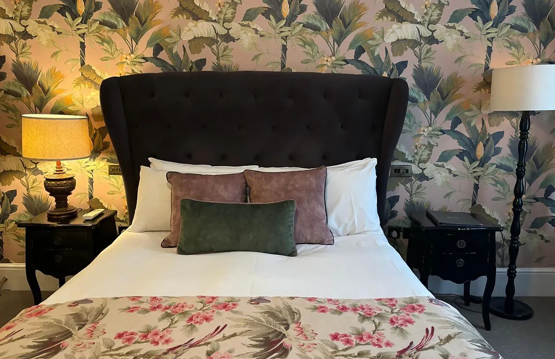 The Clerk & Well Pub And Rooms-1