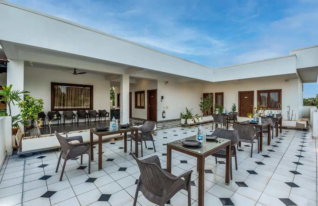 Treebo Premium Villa Escape In With Pool View-1
