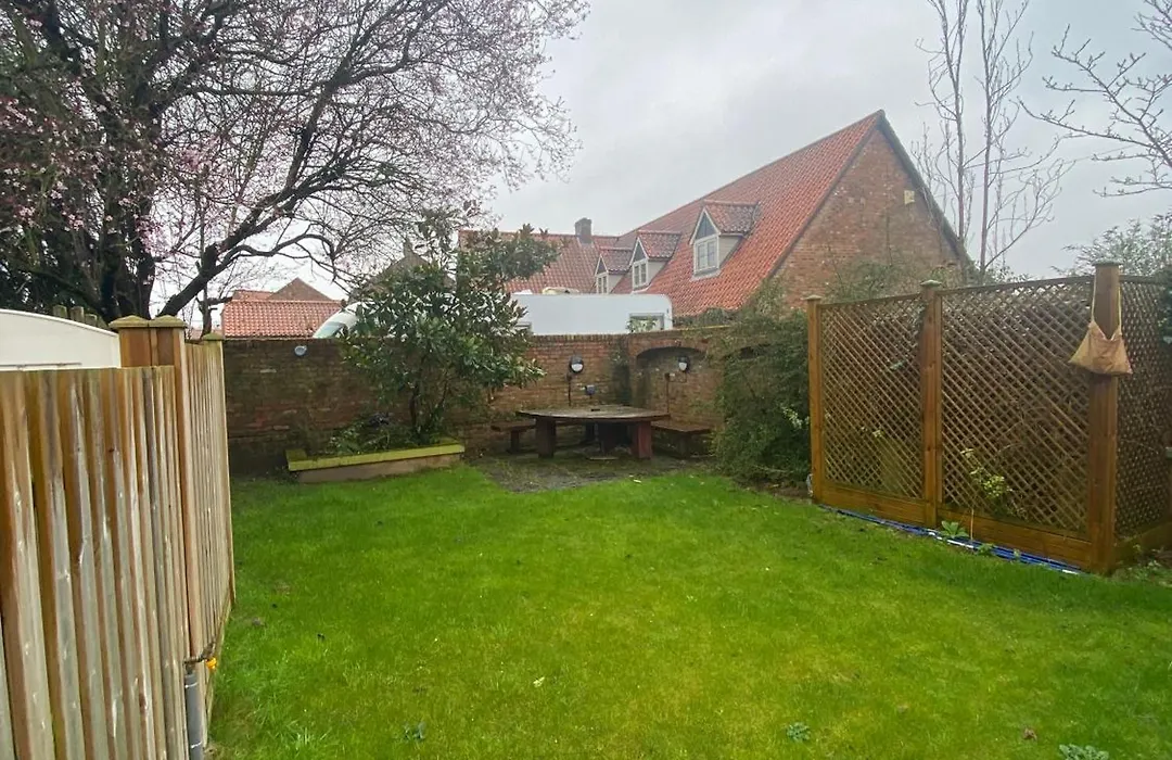 Maypole Farm, Cawood-1