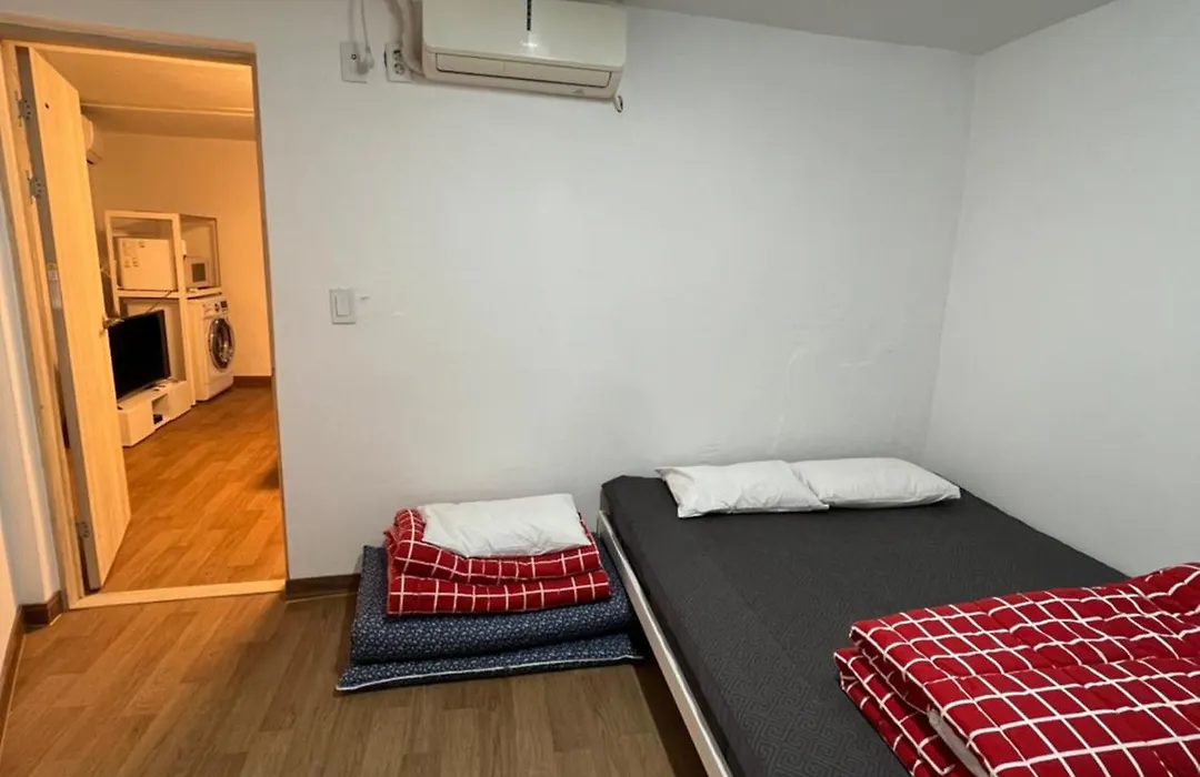 B My Guesthouse-1