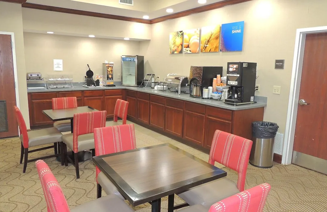 Comfort Suites Twinsburg-1