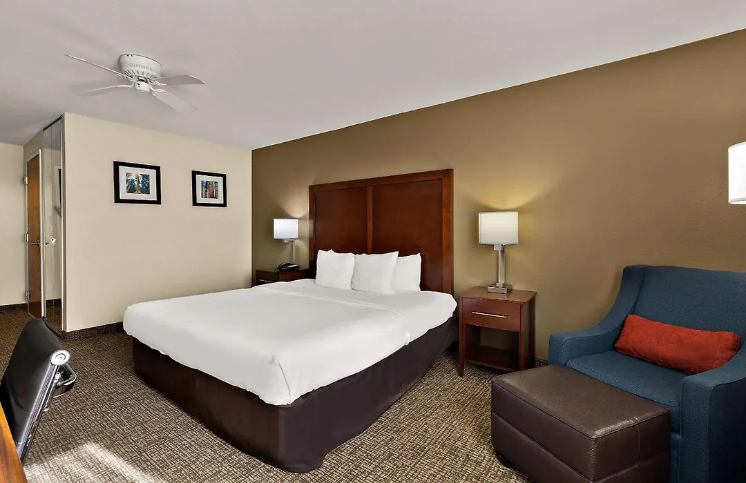 Comfort Inn & Suites Sequoia Kings Canyon-1