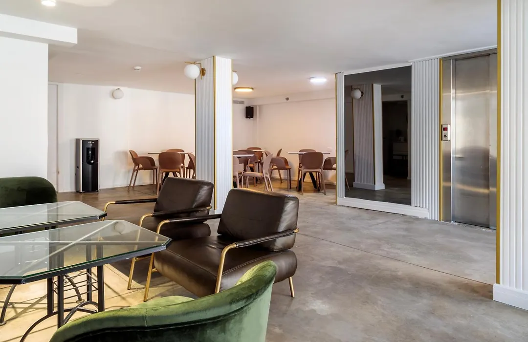 Lago Hotel-1