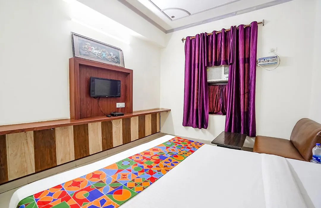 Fabhotel Prashant Palace-1