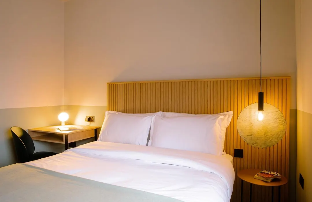 Port Hotel-1