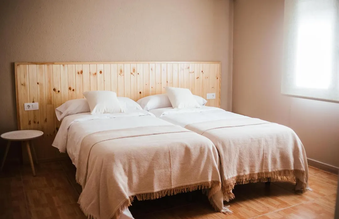 Hostal Entreolivos-1