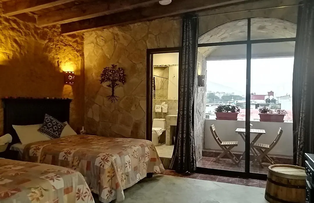 Hotel & Cava La Parroquia-1