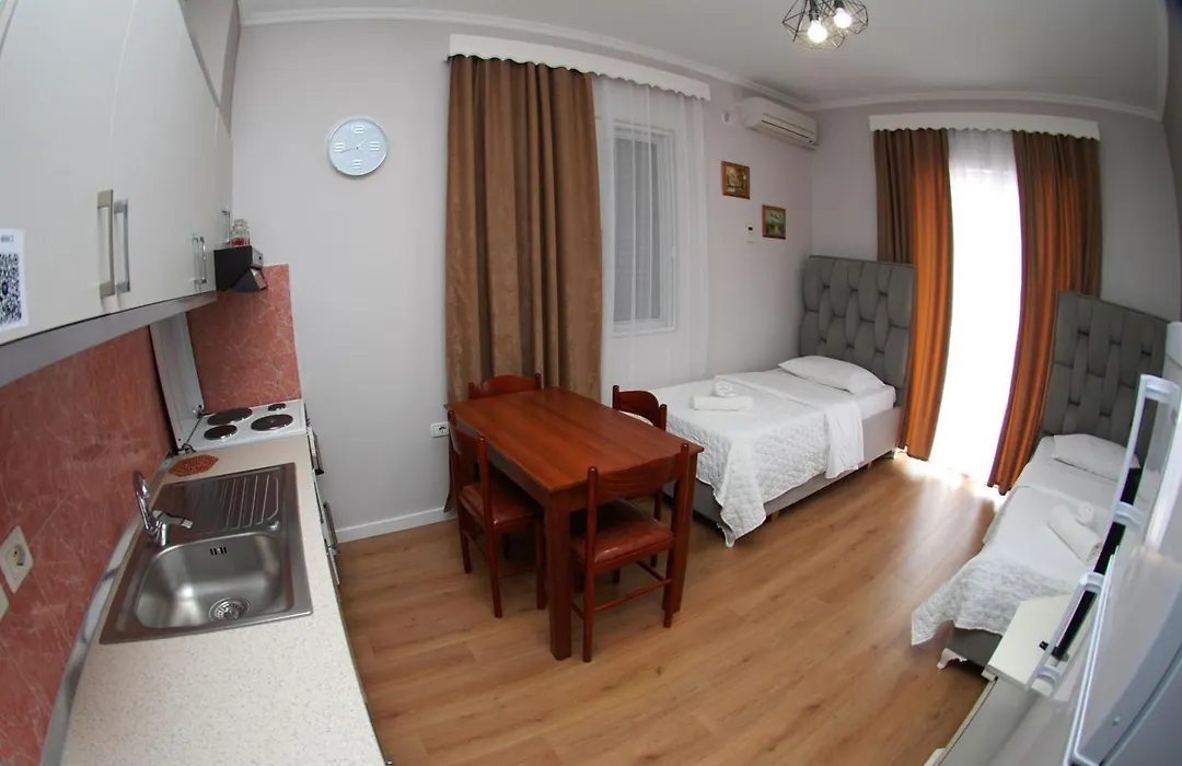 Hotel Vila Alvin & Apartments-1