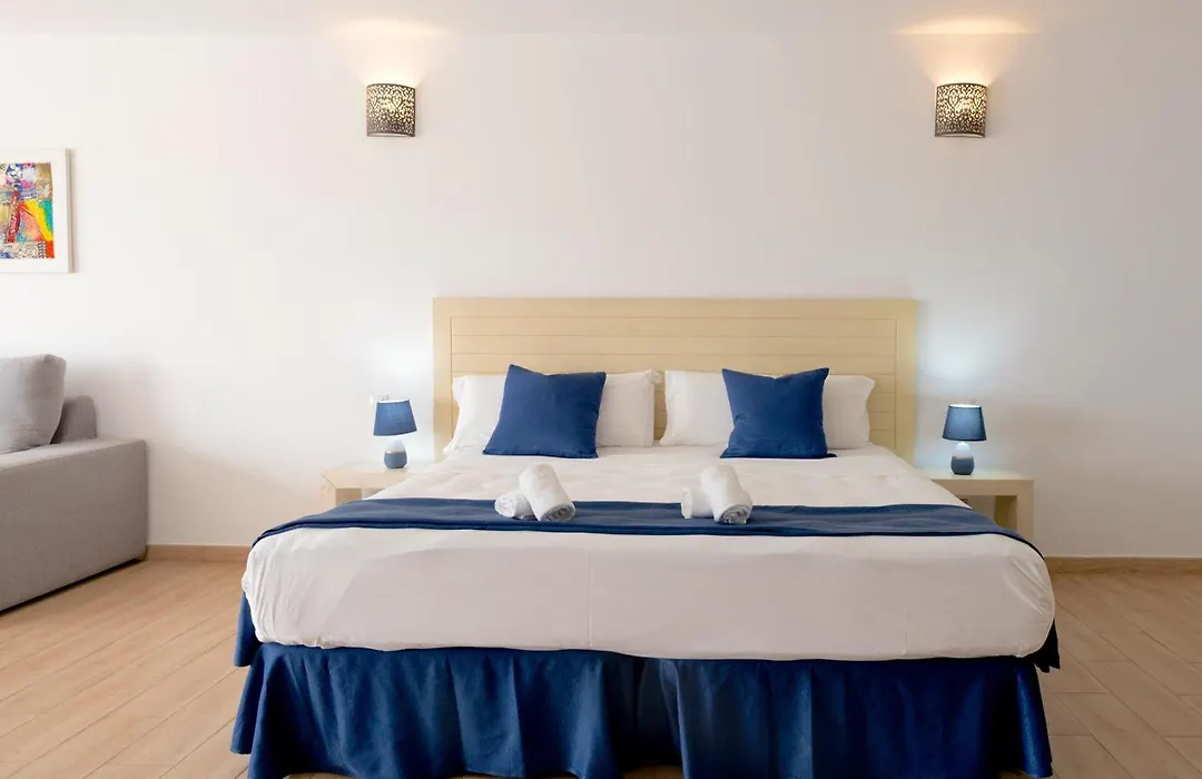 Hotel Livvo Budha Beach-1