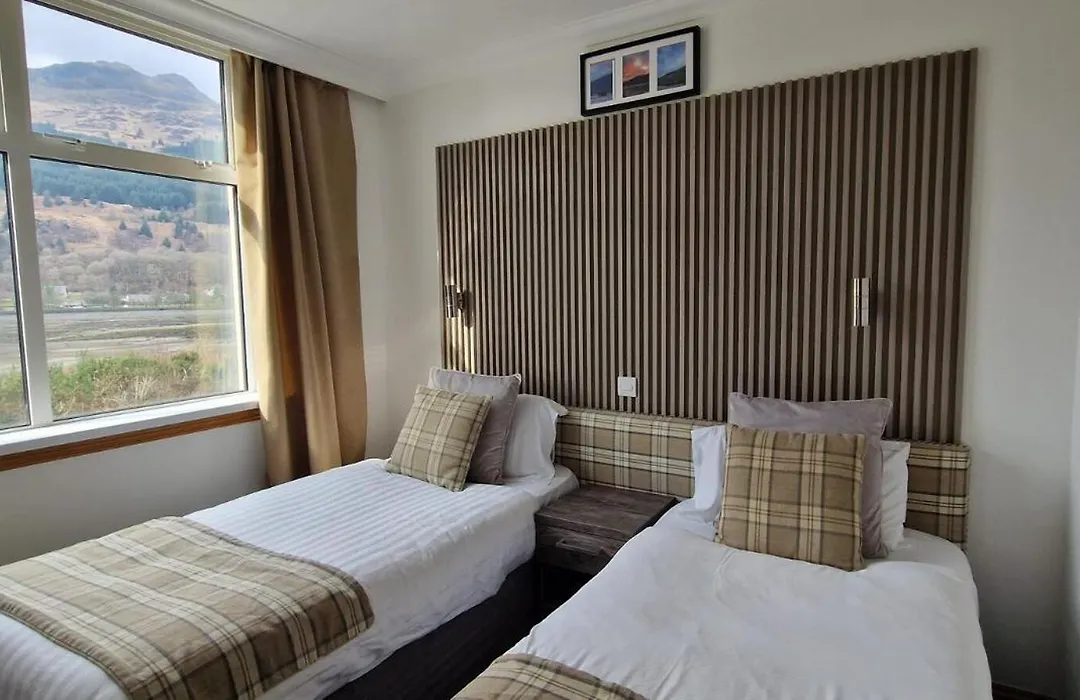 Loch Long Hotel-1