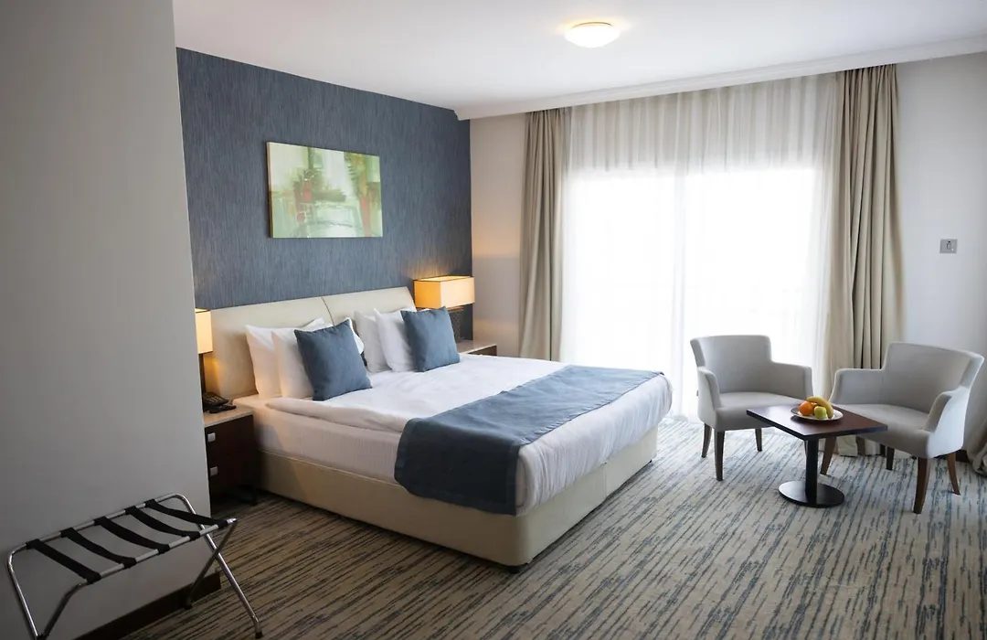 Port View Hotel-1