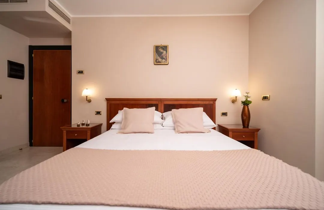 Hotel San Pio-1