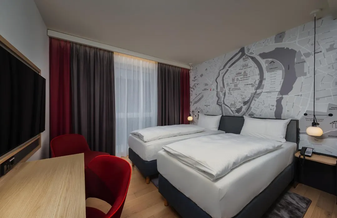 Intercityhotel Luebeck-1