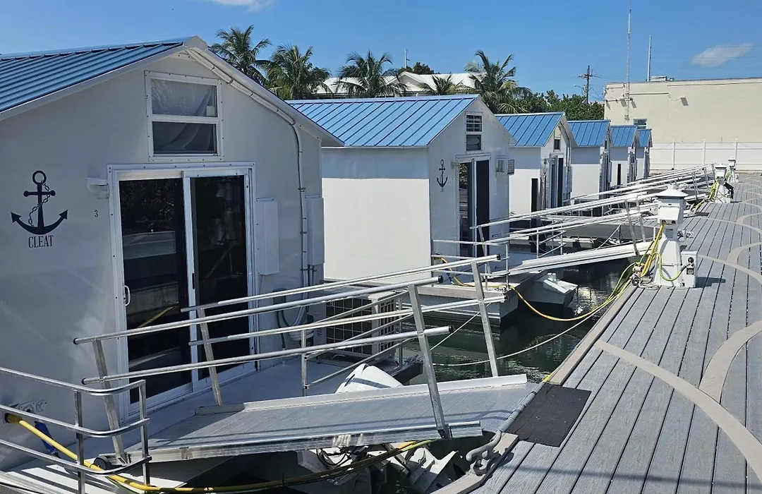 Yacht Haven-1