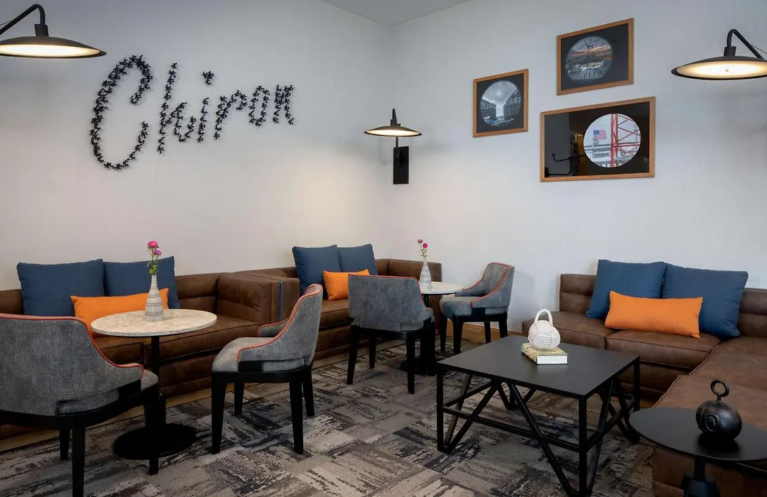 Hyatt Place Boston/Seaport District-1