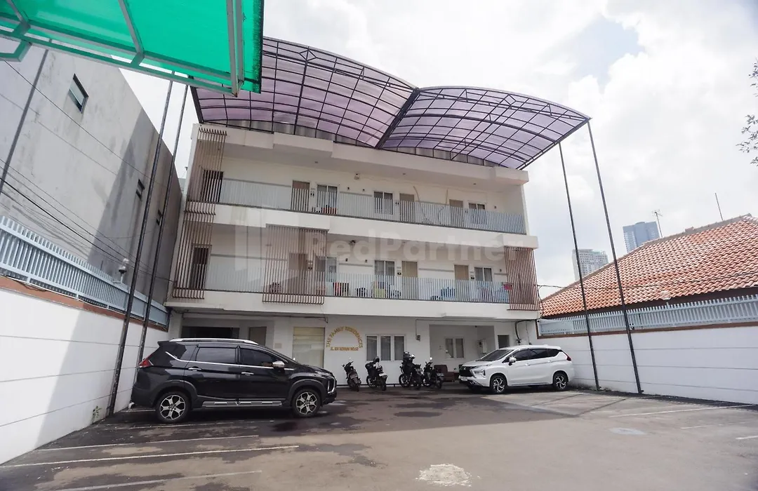 Family Residence Mitra Reddoorz-1