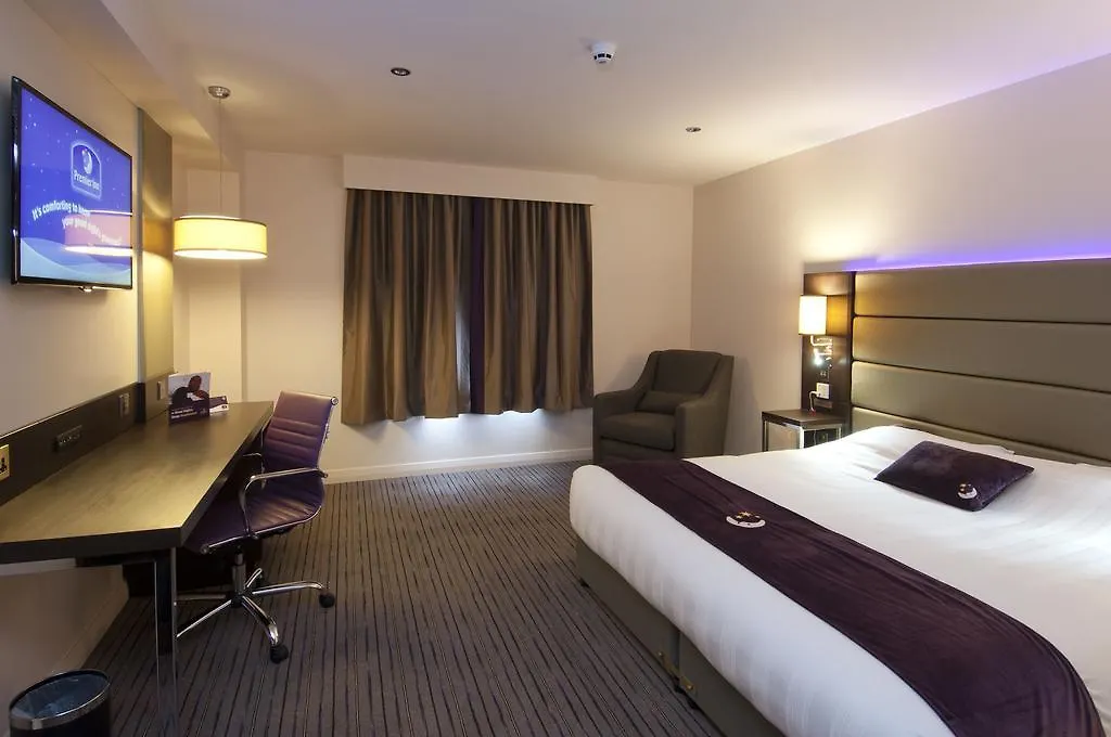 Premier Inn Bridgwater-1