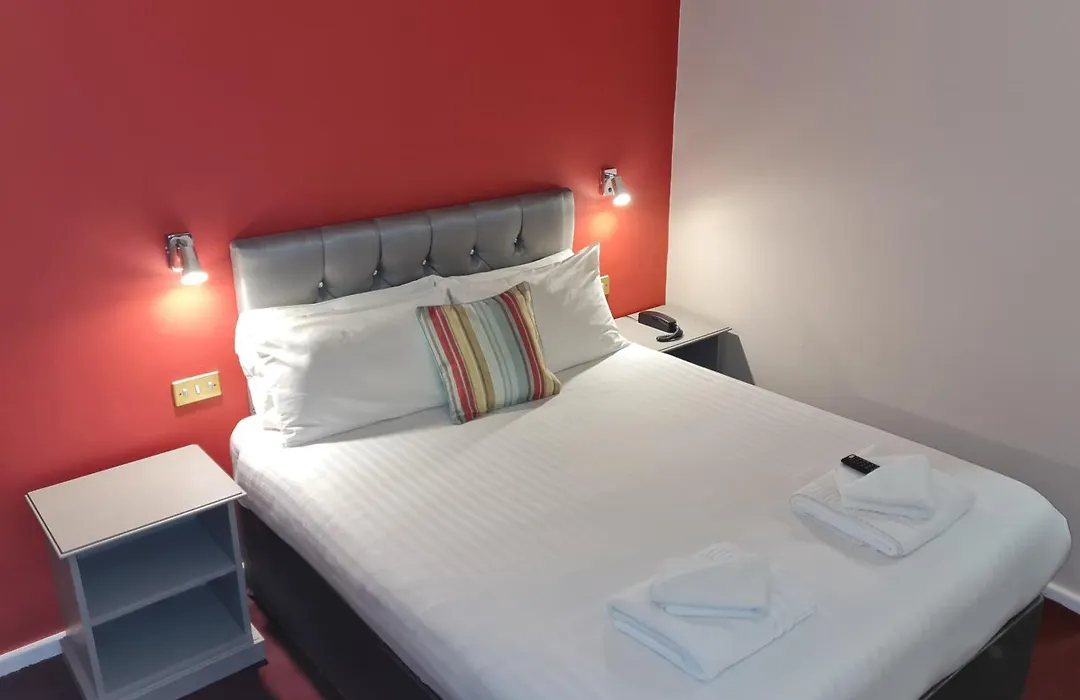 Superior Hotel-1