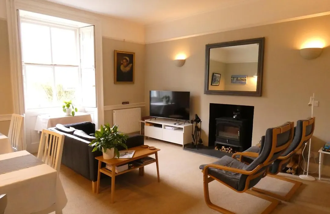 Kirkland House B&B-1