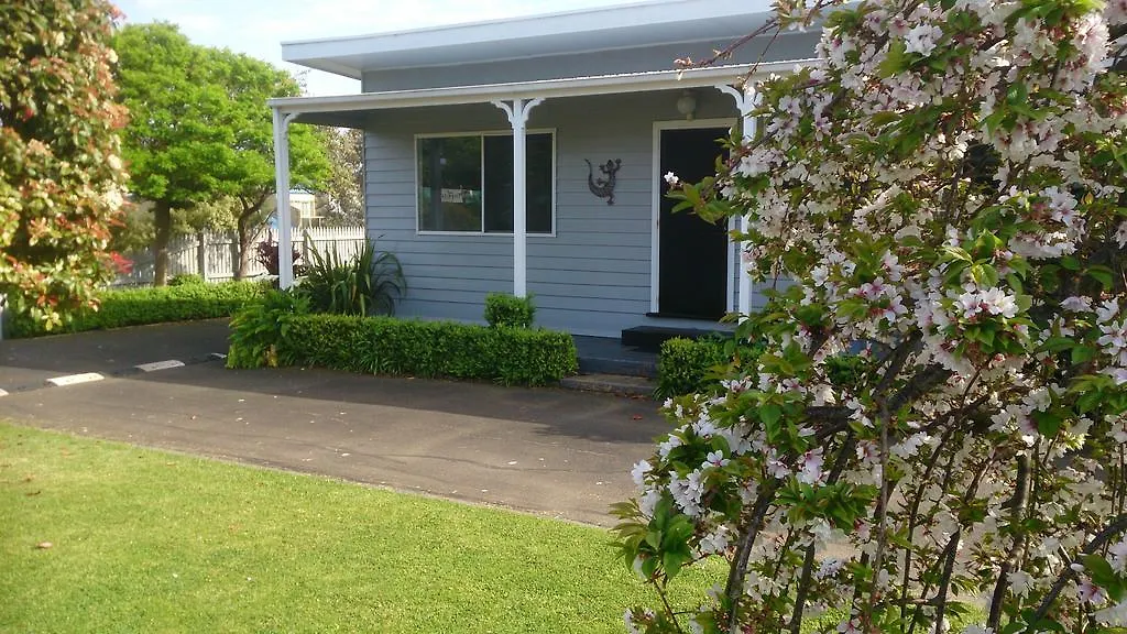 Phillip Island Cottages-1