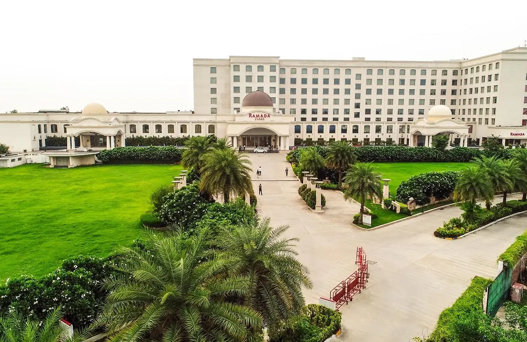 Ramada Plaza By Wyndham Lucknow-1