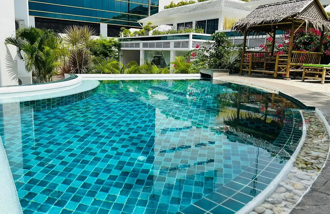 Crystal Bay Tropical Residence-1