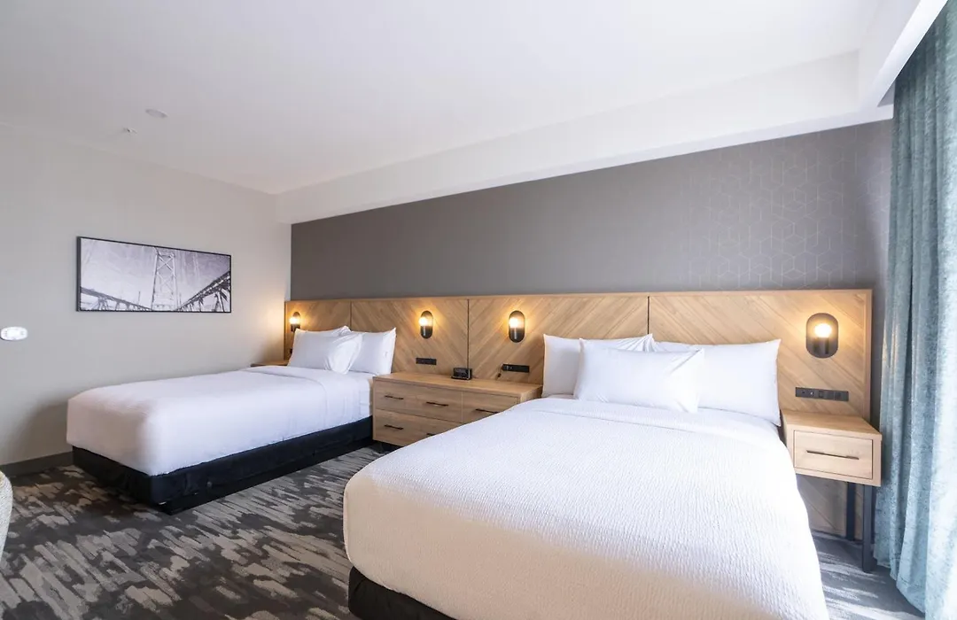 Sandman Signature Dartmouth Hotel & Suites-1