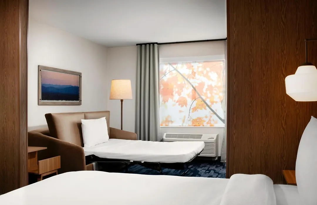 Fairfield By Marriott Inn & Suites Chino-1