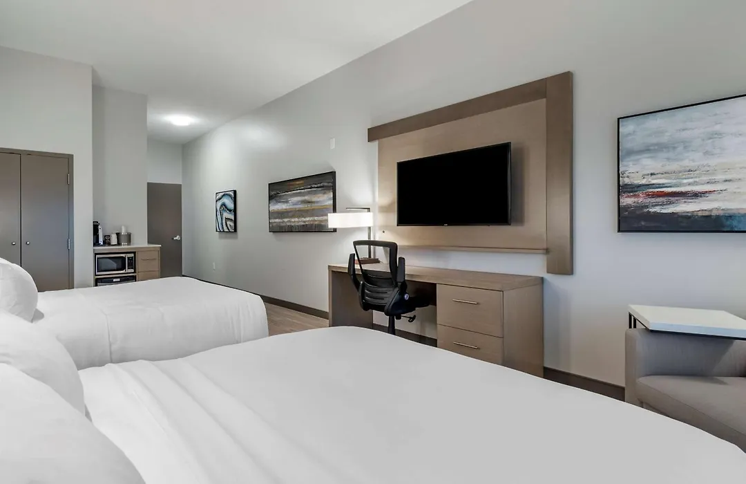 Best Western Premier Prince Albert-1