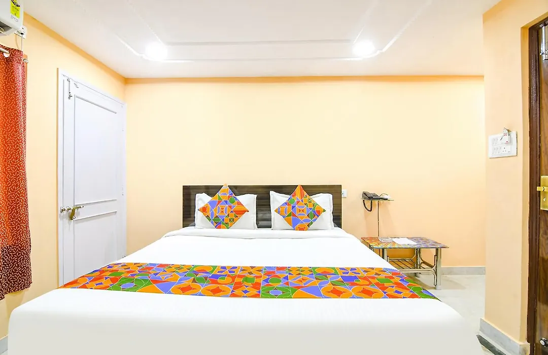 Fabhotel Olive Inn I - 260M From Saltlake Sector V Metro Station-1