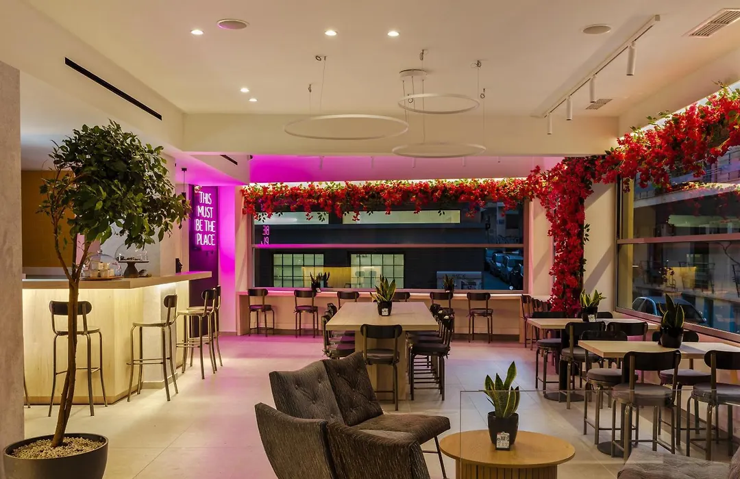 The Q Hotel-1