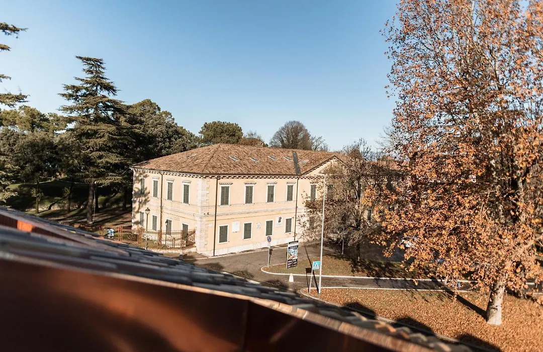 Pavillon Suite-1