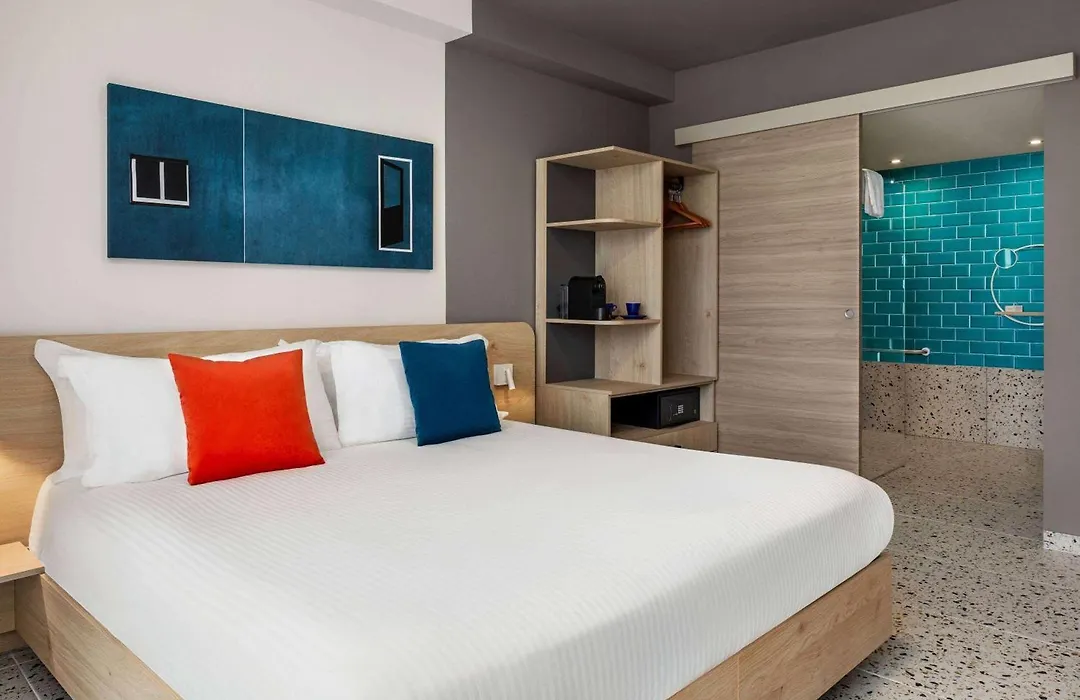Quadro Hotel-1