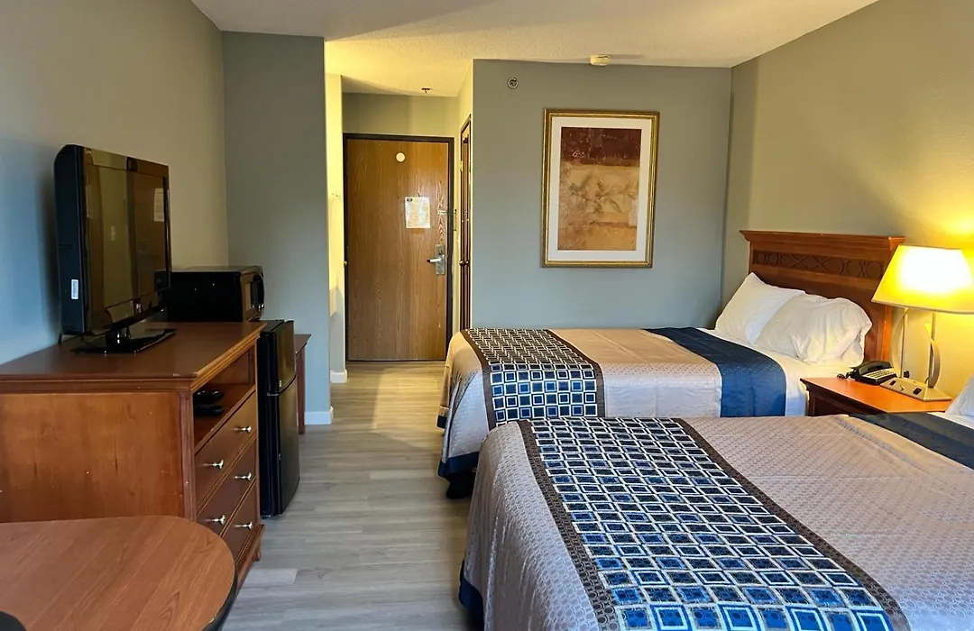 Royal Inn Suites-1