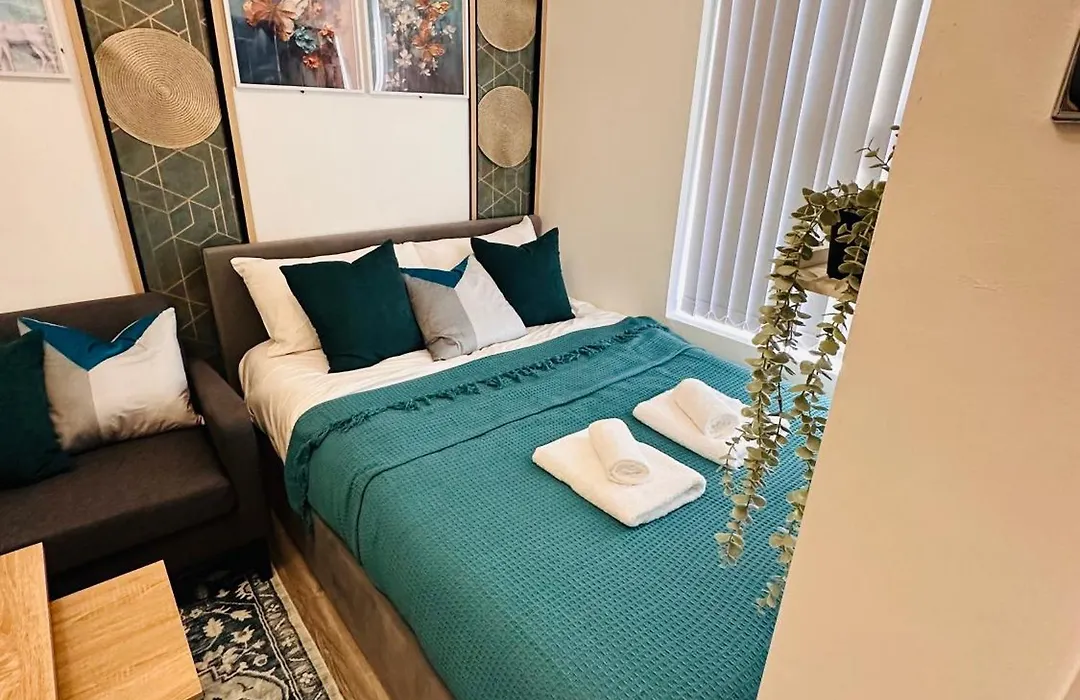 Cosy Private En-Suite Room In Harborne Park Road - Birmingham R2-1