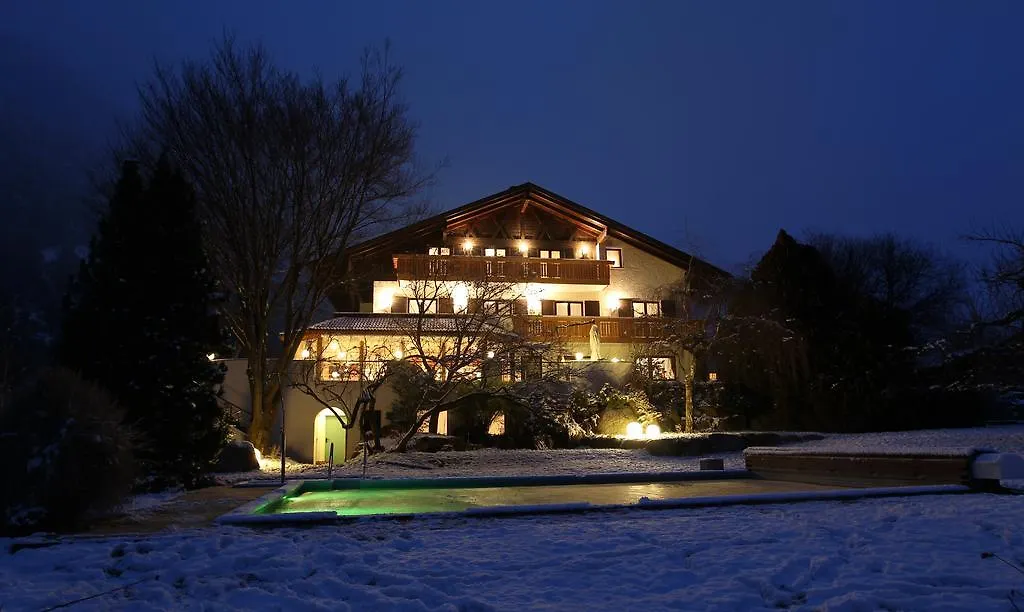Garni Hotel Am Meilenstein-1