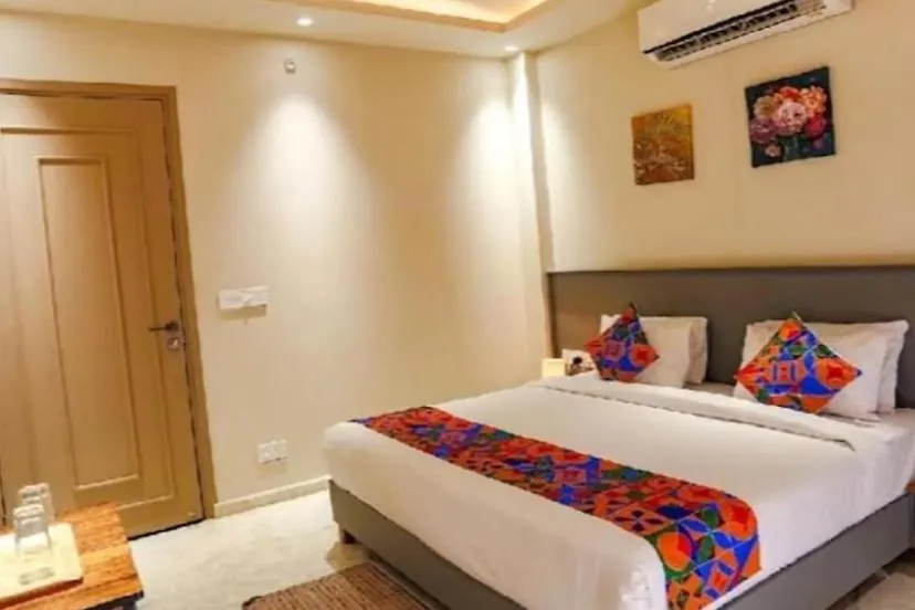 Hotel Global Corporate Noida-1