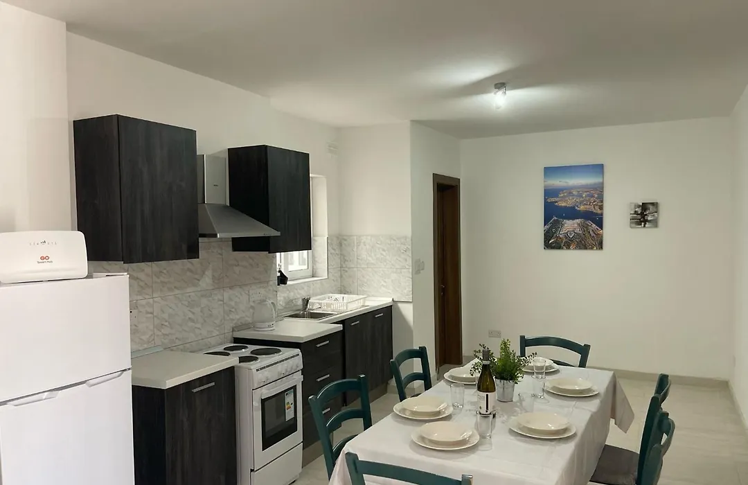 Coral Cove Comfort Room 2-1